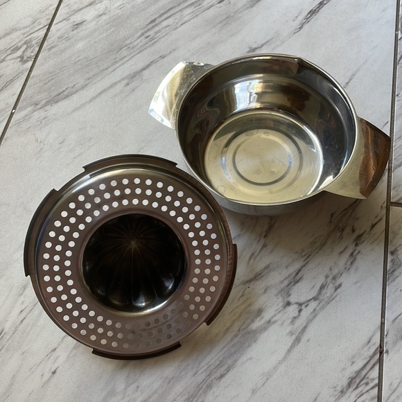 Stainless Steel Juicer - Picture 2 of 3